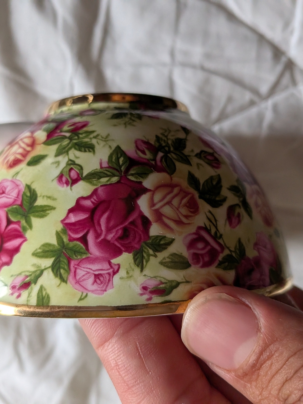 Royal Albert Cup And Tea Pot Set Vintage Rose Tea Set Sugar Bowl with Gold Trim - Picture 5 of 9